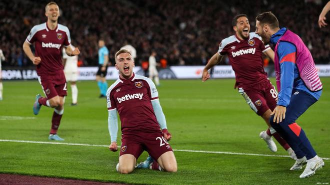 曼联与切尔西、阿斯顿维拉及竞争对手的下一个英超赛程比较