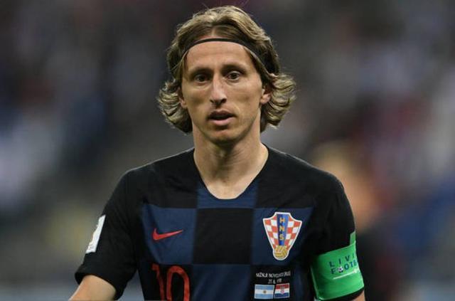 懂球译站｜在挪威小镇，一场以哈兰德为名的旅行