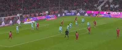 欧冠疯狂夜！3大豪门全逆转，17岁新星封神，后卫90秒双响炸场？