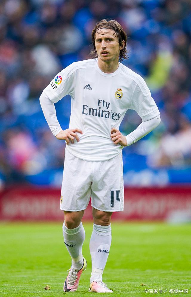 足球意大利名帅重返教练席，引全球媒体关注